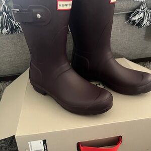 Hunter Rainboots Dark Purple Size 7/8